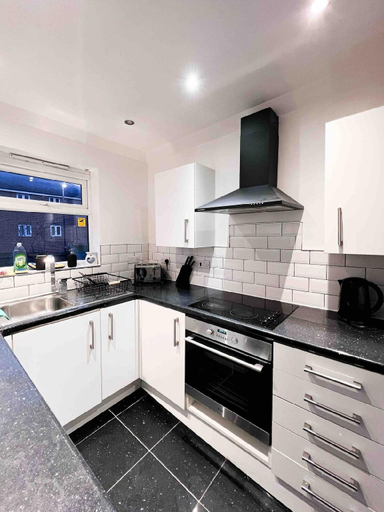 3, Zozy Gladstone, London