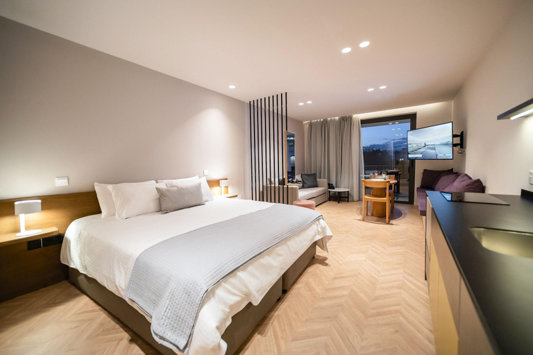 Bedroom 3, Alinea Suites Limassol Center