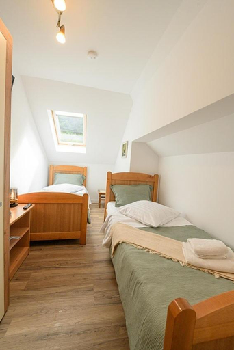 Bedroom 2, Casa Lucretia, Vama