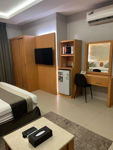 Bedroom 2, SMO Suite Hotel, Riyadh