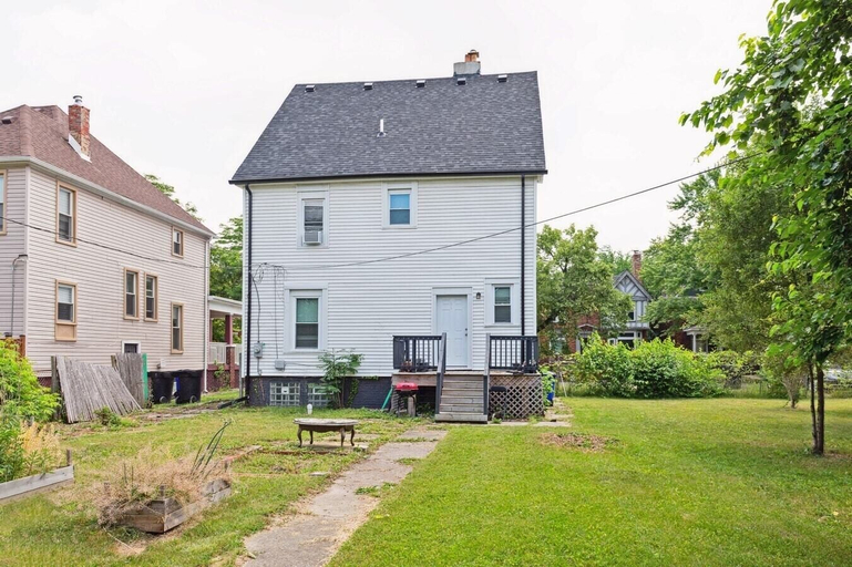 Exterior & Views 2, 8 Guests, 4Bd Vacation Home Art Gallery, Detroit, Wayne