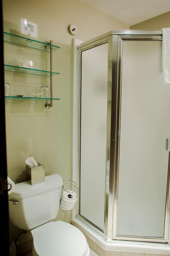 Bathroom 4, Silverbow Inn & Suites, Juneau