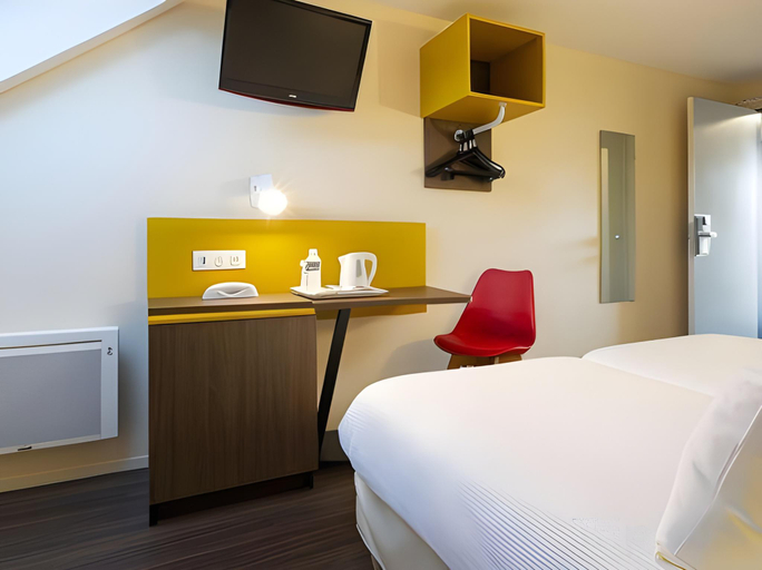 Bedroom 2, Hotel Mister Bed Lille Lomme, Nord