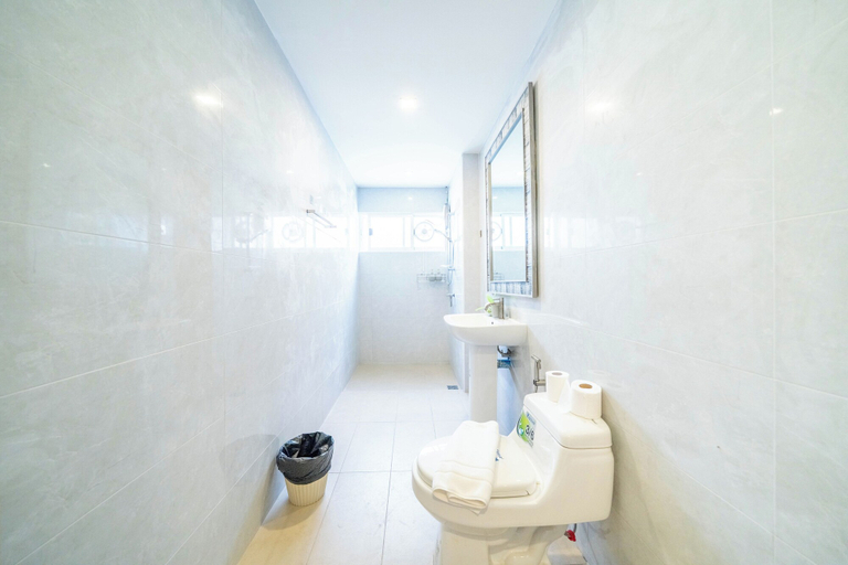 Bathroom, Siam Royal View Pattaya, Bang Lamung