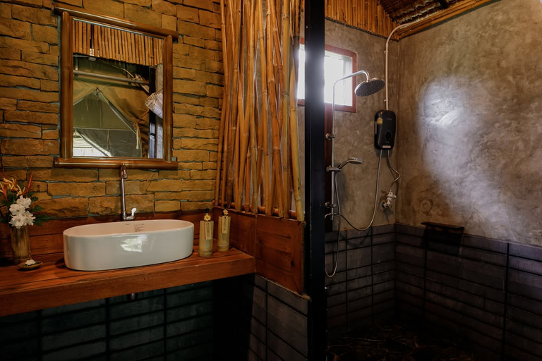 Bathroom 5, KhaoSok Boutique Hideaway, Phanom