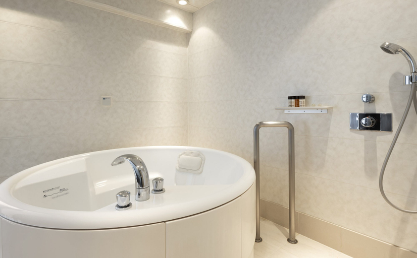 Bathroom 5, Sapporo Grand Hotel, Sapporo