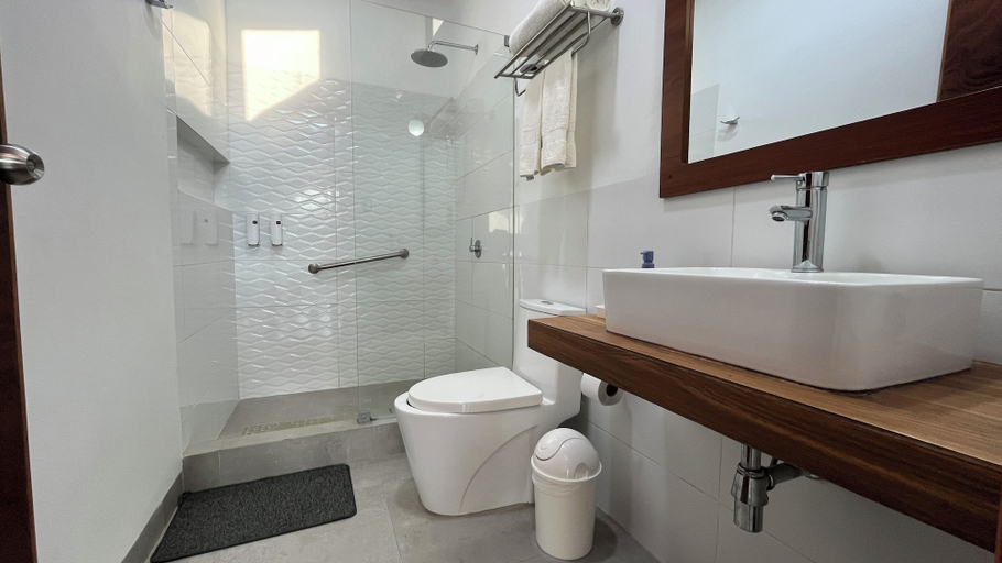 Bathroom 4, Hacienda Don Vicente Bungalows - Tarapoto, San Martín