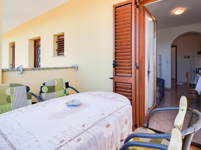 Others 4, Secluded Apartment in Porec with Garden, Poreč