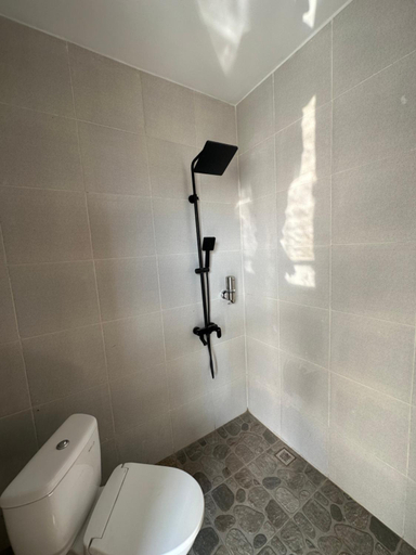 Bathroom 2, Pinggan Cliff, Bangli