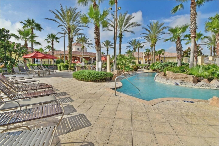 Sport & Beauty, 3BR Townhouse at Regal Palms: Pool & Disney Fun, Polk