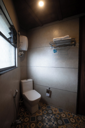 Bathroom, TAALISH - A BOUTIQUE RESORT, Pune