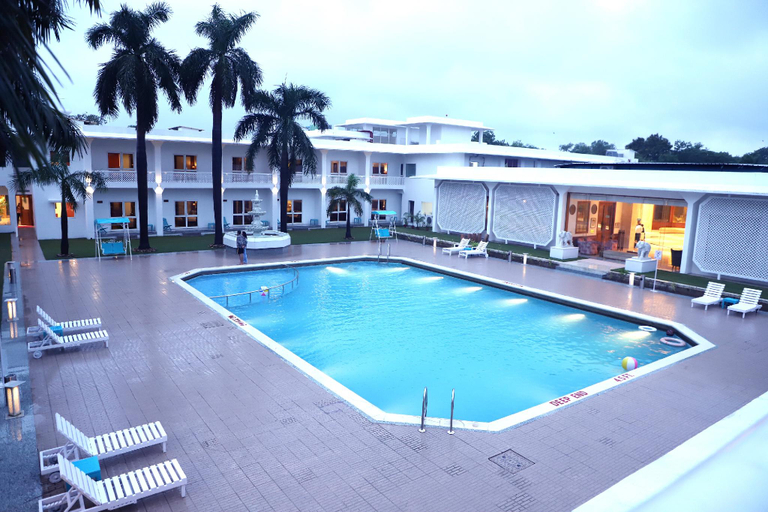 Sport & Beauty 2, Hotel Chandela, Chhatarpur