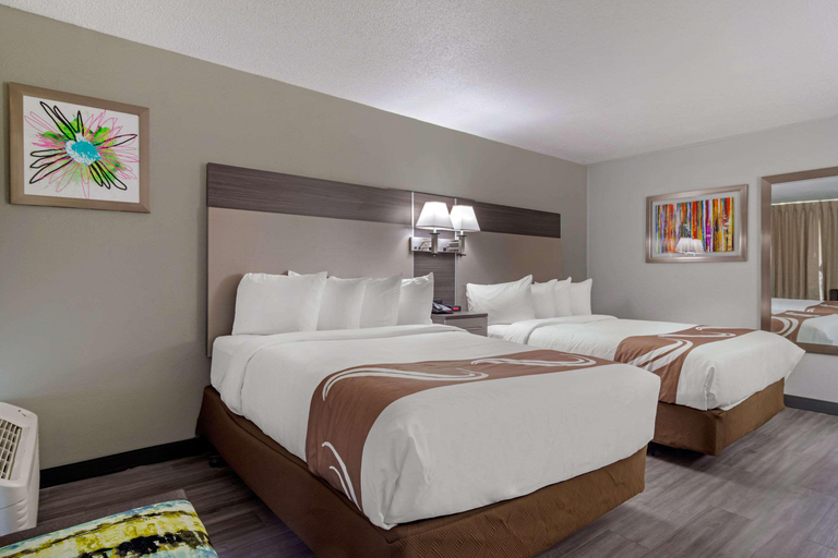 Bedroom 4, Quality Inn & Suites (Carteville), Bartow