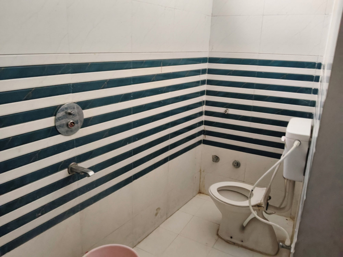 Bathroom, Arora Paying Guest House, Faizabad