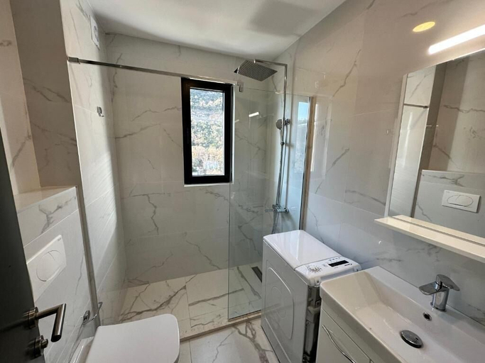 Others 5, Boreti Residence