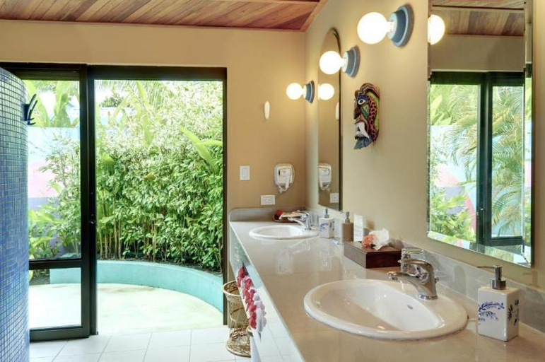 Bathroom, Alma del Pacifico Beach Hotel and Spa, Parrita