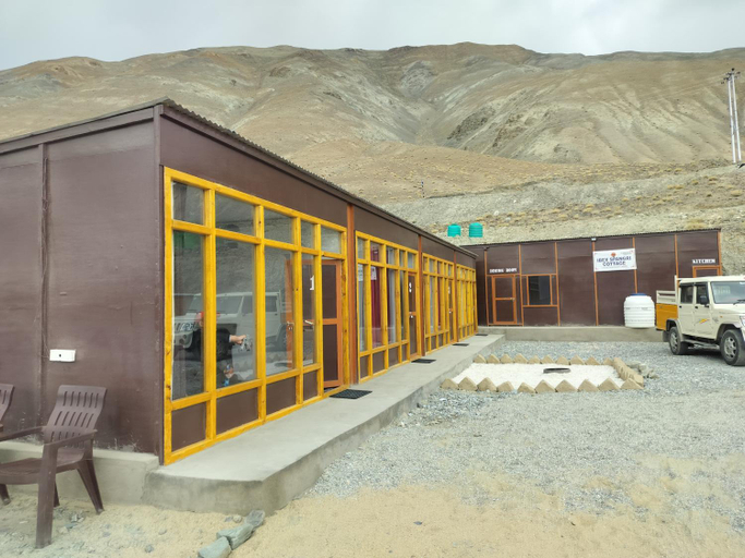 Exterior & Views 1, Ibex spangri cottage, Leh