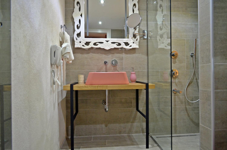 Bathroom 4, Ferush Boutique Hotel, Urla