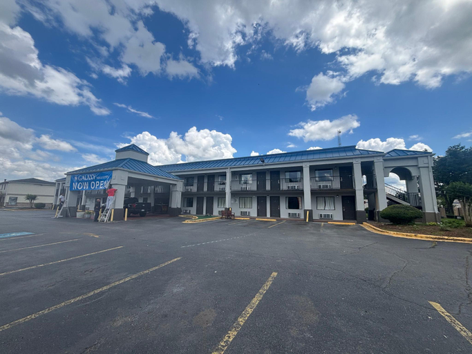 Exterior & Views 3, Galaxy Inn & Suites, Pulaski