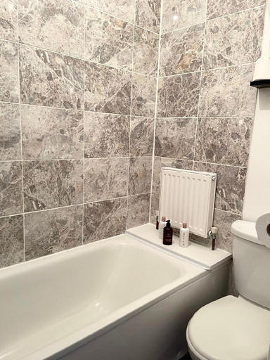 Bathroom 4, Crescent 2 beds Apartment, London
