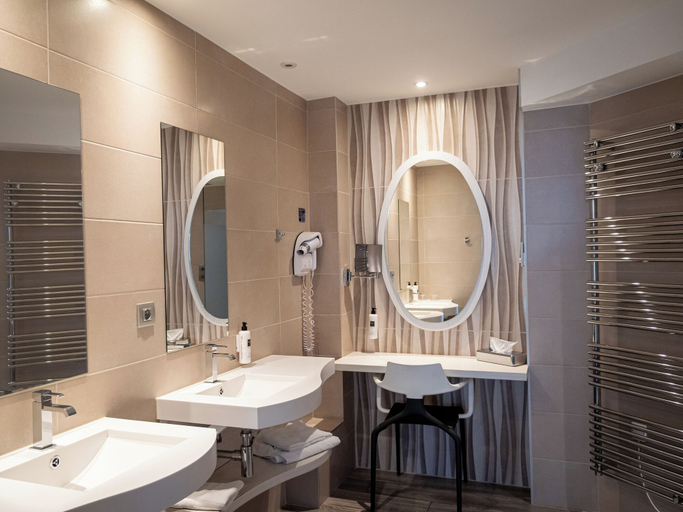 Bathroom 5, Hôtel Europe, Hérault