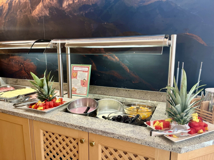 Food & Drinks 5, Dolomites Base Camp Hotel Olympia, Belluno