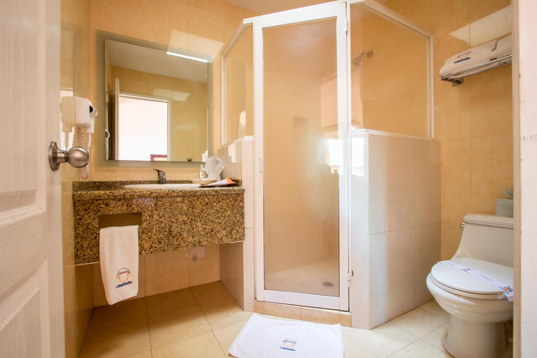 Bathroom, HOTEL CASTELO, San Juan del Río