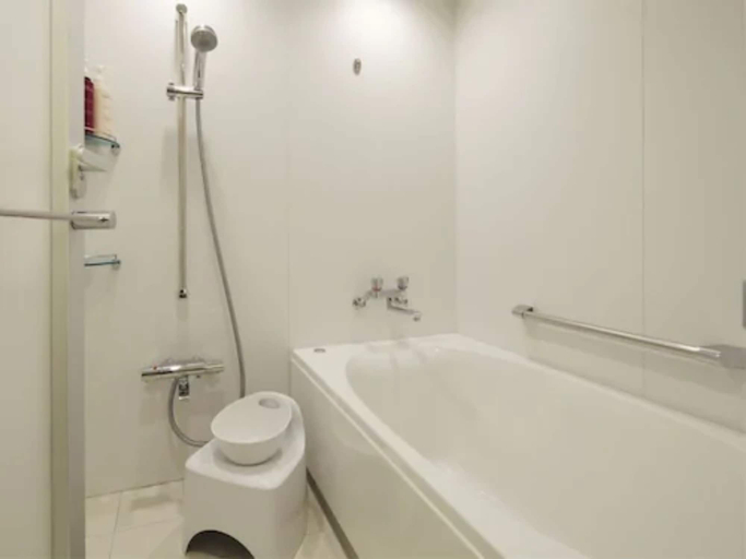 Bathroom 5, Sapporo Grand Hotel, Sapporo