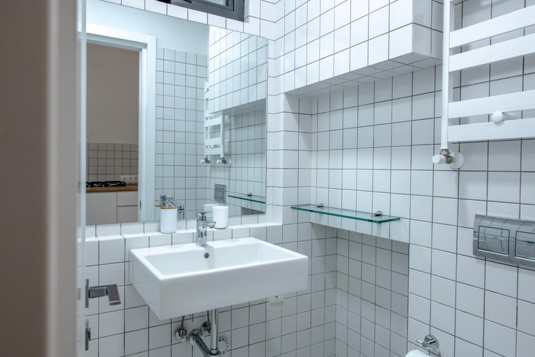 Bathroom 2, HB apartments Tabukashvili, Tbilisi
