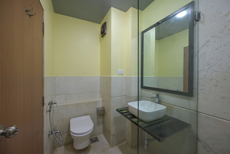 Bathroom 4, Hotel Aristro, Pune