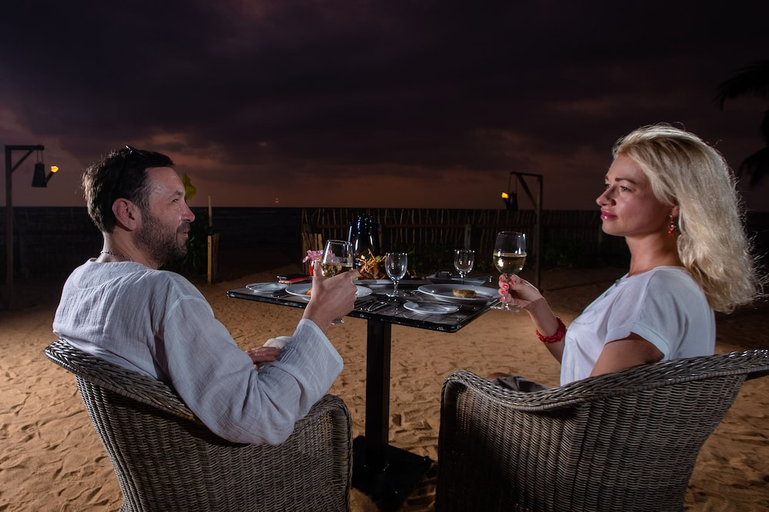 Food & Drinks 5, Earl's Reef Hotel, Beruwala