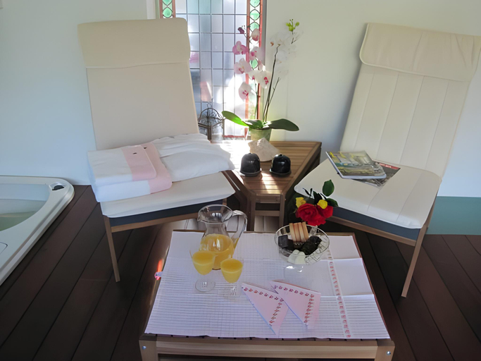 Others 5, Le studio Chez Marile, Val-de-Marne