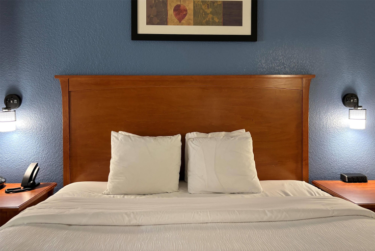 Bedroom 3, Baymont by Wyndham Marion, Williamson