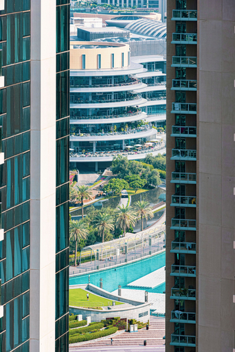 Others 5, 3Br + Maid Close To Burj Khalifa Dubai Mall, Dubai