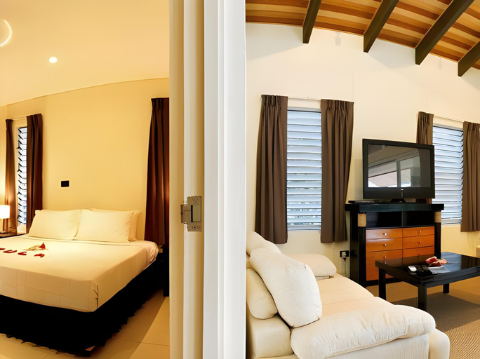 Bedroom 2, First Landing Beach Resort and Villas, Ba