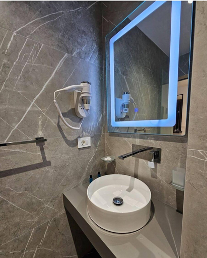Bathroom 4, Adele Hotel Ksamil, Sarandës