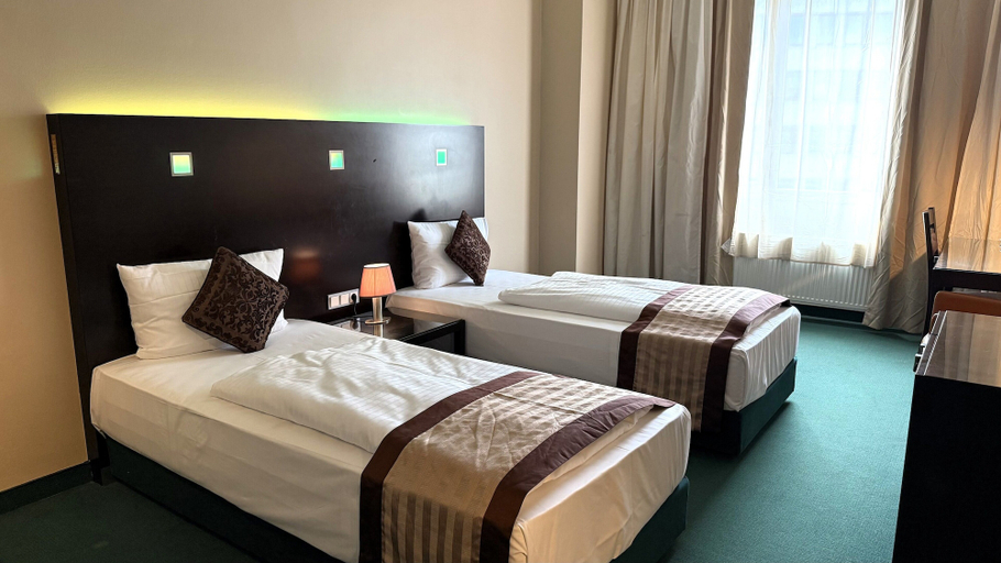 Bedroom 3, Hotel Lumière an der Messe by ANS, Frankfurt am Main