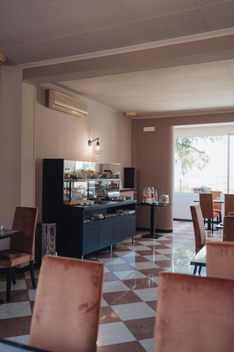 Food & Drinks 2, Hotel Edelweiss Mantova, Mantua