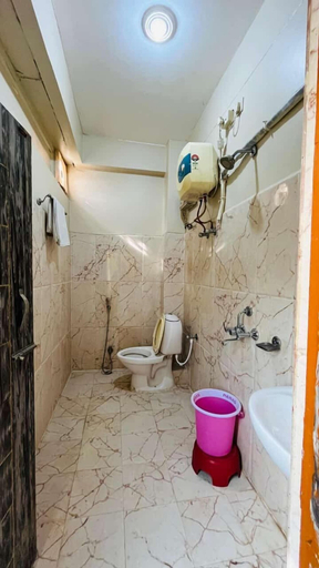 Bathroom 2, Jai Maa Durga Hotel, Kaushambi