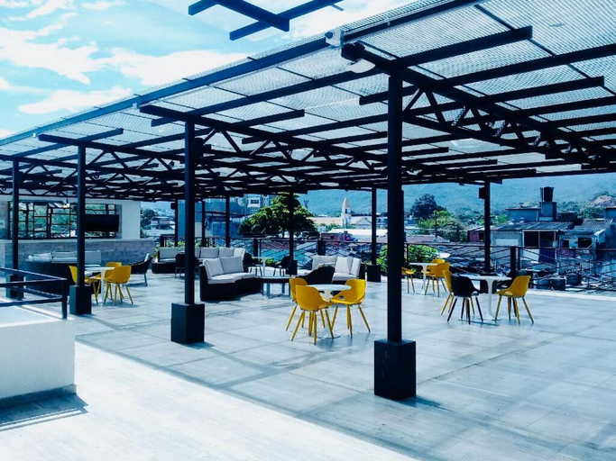 Food & Drinks 5, Hotel Karmel, Melgar