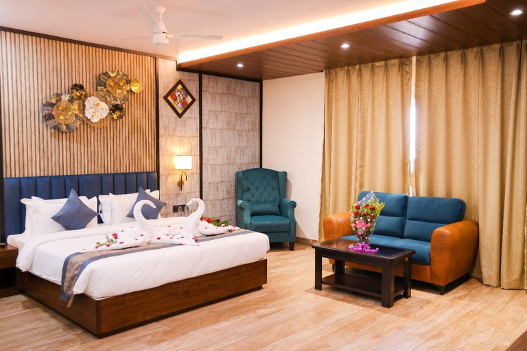 Others 5, River Sidde Inn, Purbi Singhbhum