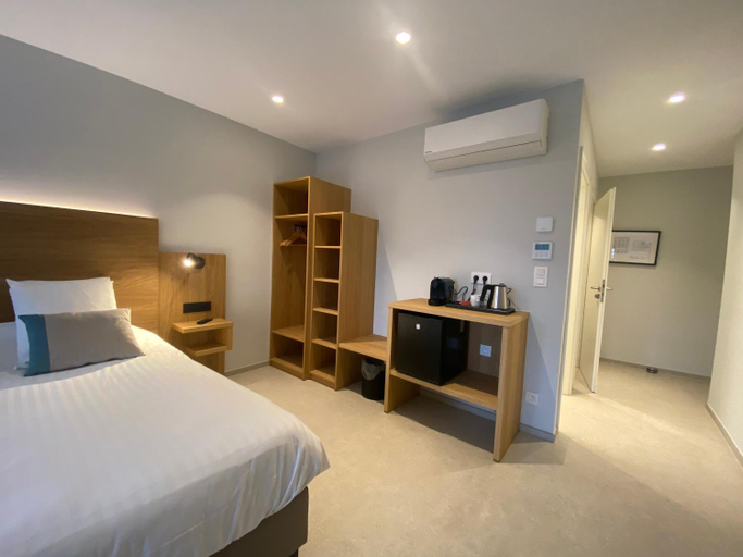 Bedroom 2, Hotel Beau Site, Liège