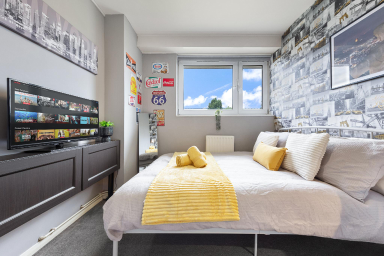 Others 5, The Bermondsey Guesthouse, London