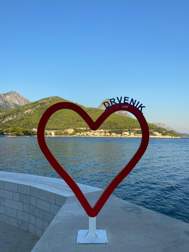 Others 4, Pansion Palme, Gradac