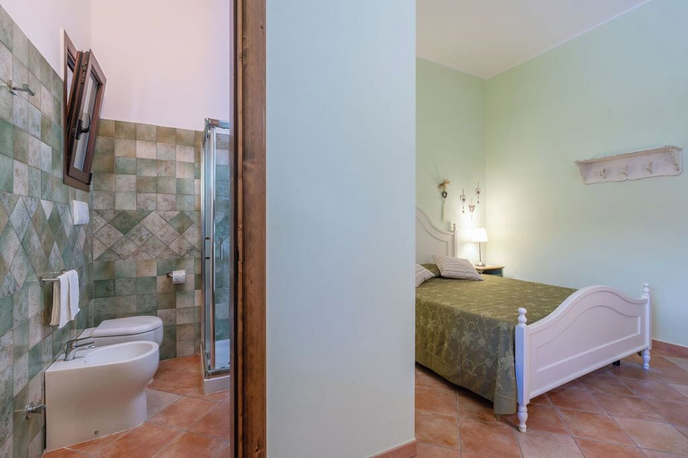 Bedroom 2, Gli Allori - Fuga dalla Città, Lecce