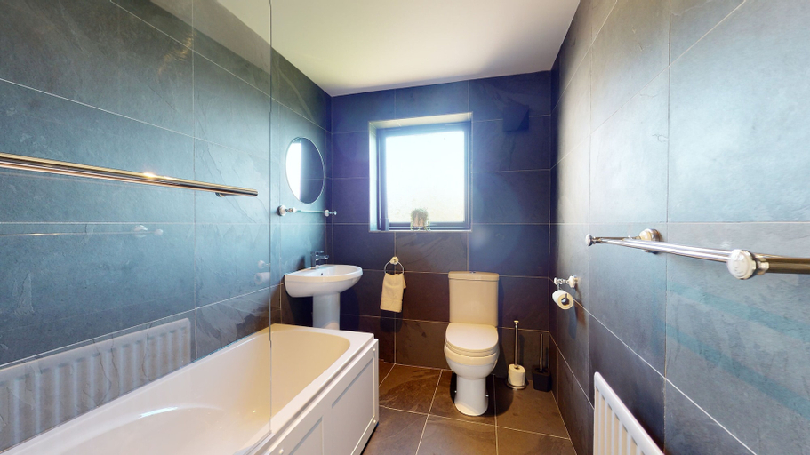 Bathroom 3, Low Greenlands Holiday Park, Lancashire