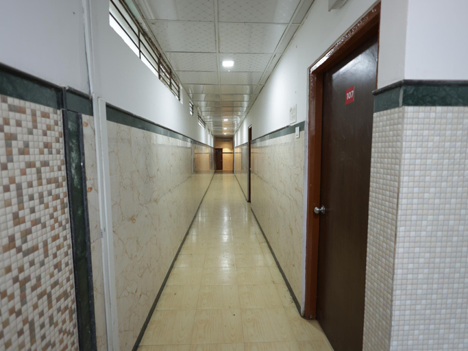 Public Area, Hotel Rosebeds, Aurangabad