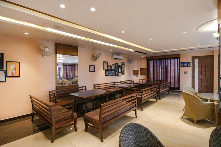 Food & Drinks 5, FabHotel K9 Regency, Ludhiana