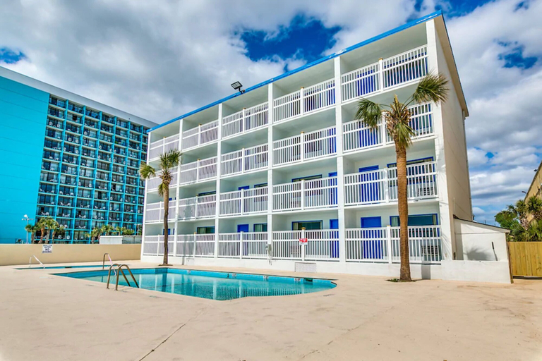 Exterior & Views 2, Beachcomber Inn, Horry
