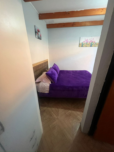 Others 4, Yaalir Rey s Guest House, El Loa